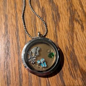 Origami owl necklace
